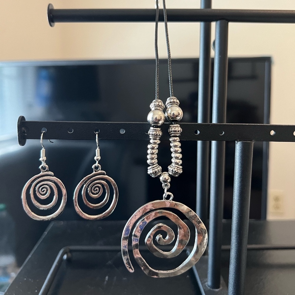 Silvery Boho Style Spiral Set Earrings/Necklace